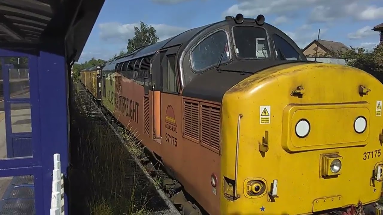 37175  and 97304 with the RTC train at Northwich.