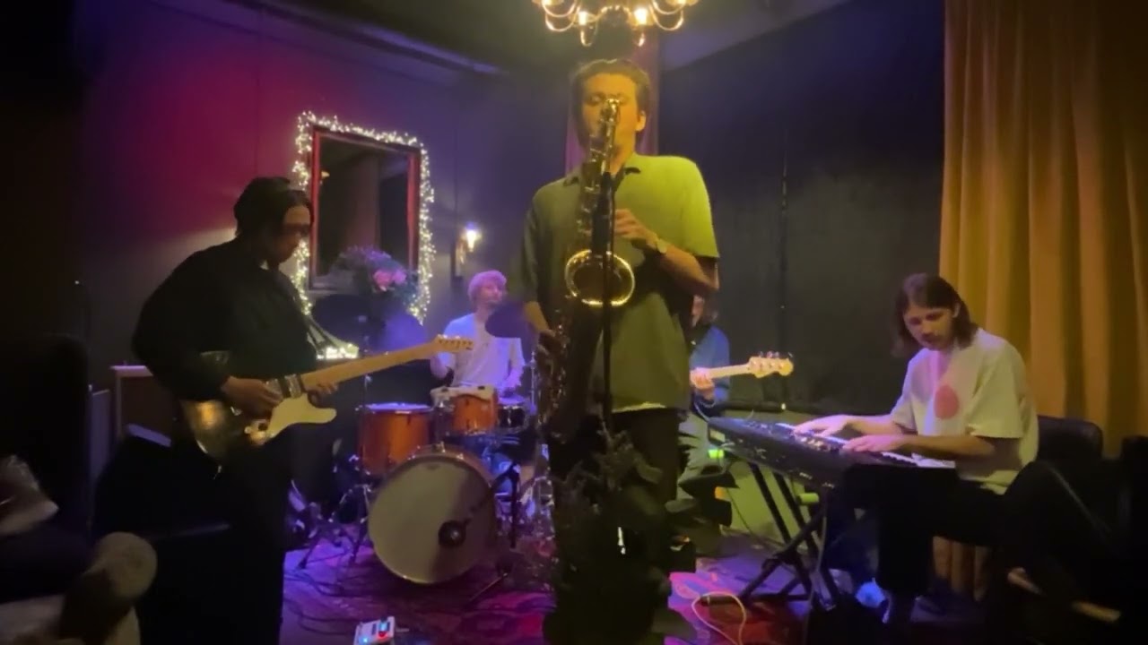 Grass Roots @ The CLF Art Lounge with Queenstown Collective (Highlights)