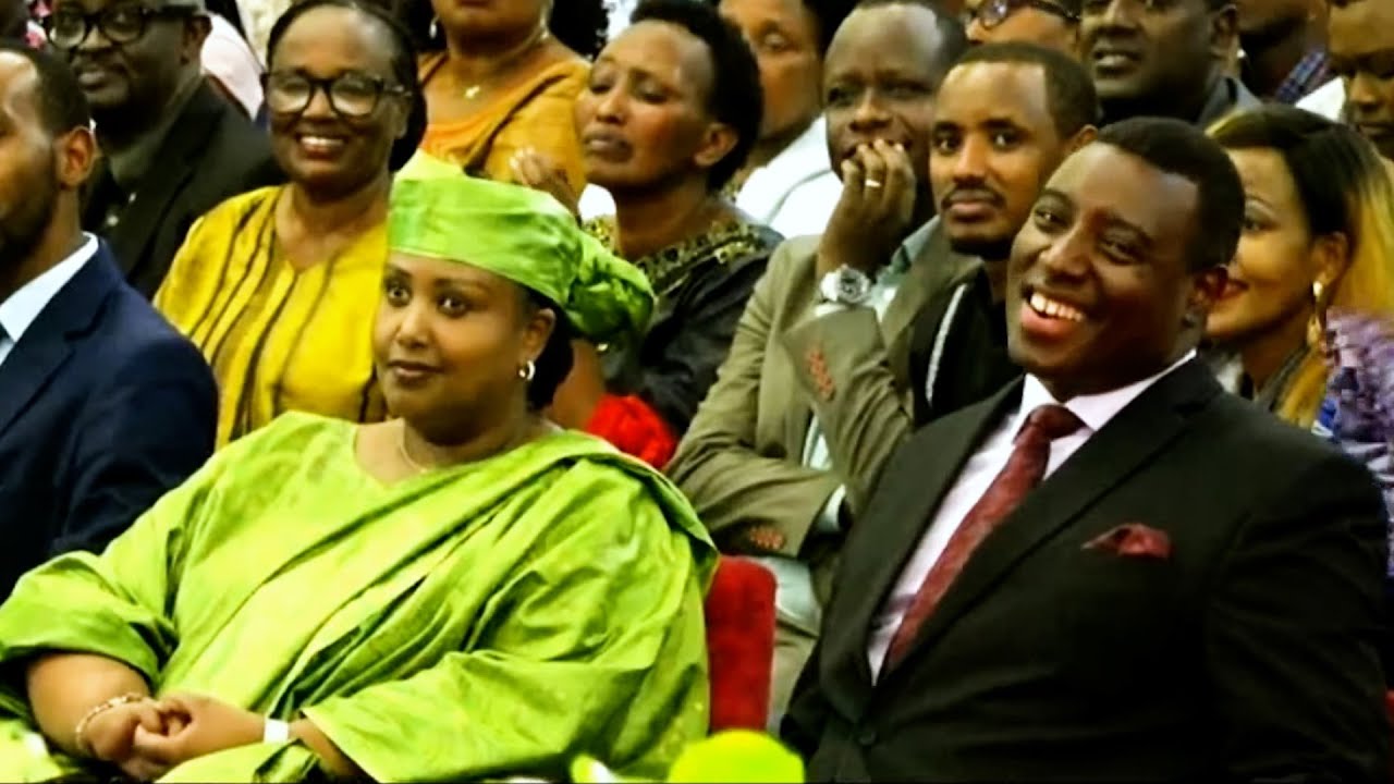 Bwa mbere  Dr. Ap. Gitwaza na MADAME Baratunguranye/UBUZIMA BUFITE IMPINDUKA UKENEYE