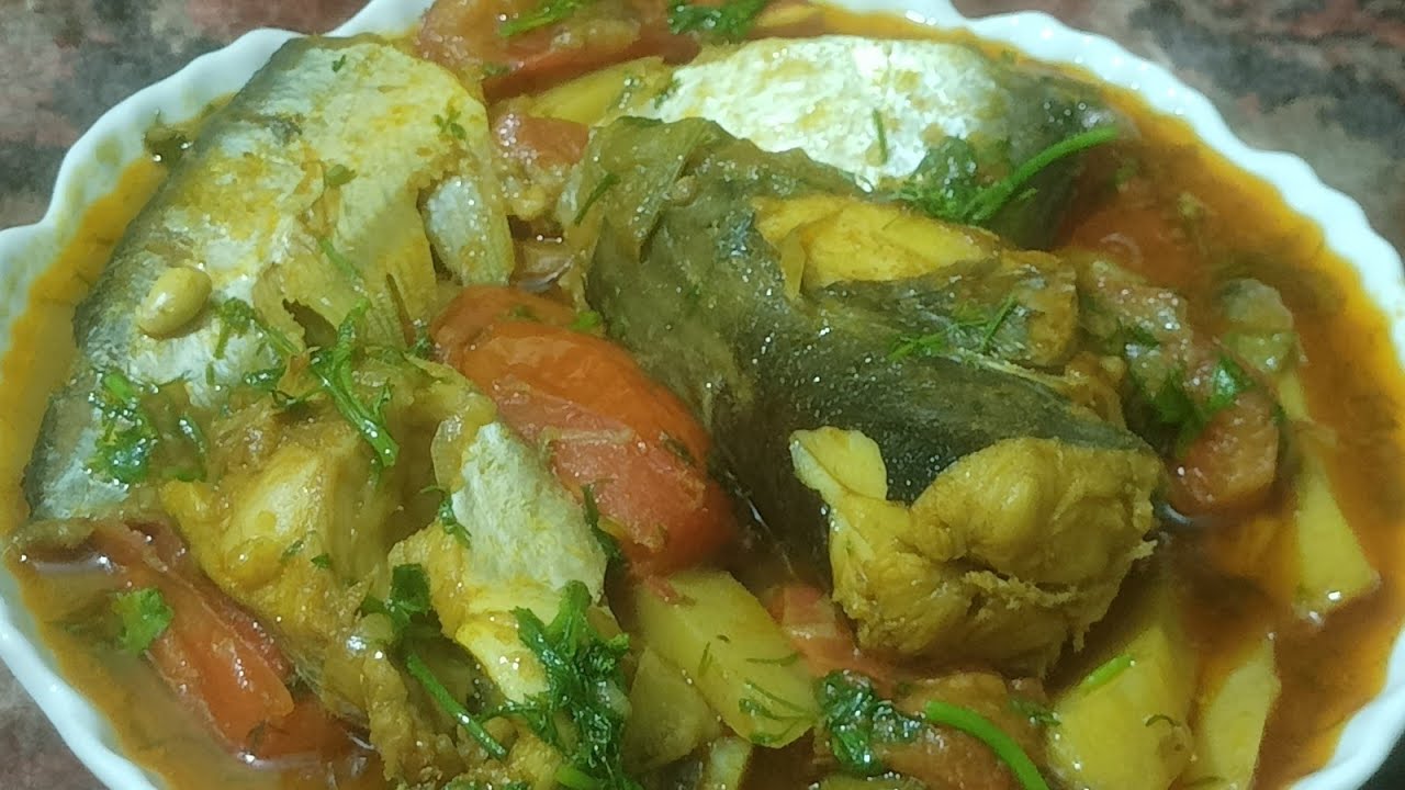সিম আলু টমেটো দিয়ে বোয়াল মাছের তরকারি রান্নার রেসিপি। Sim aloo  tomato Diye buail Mach recipe. 