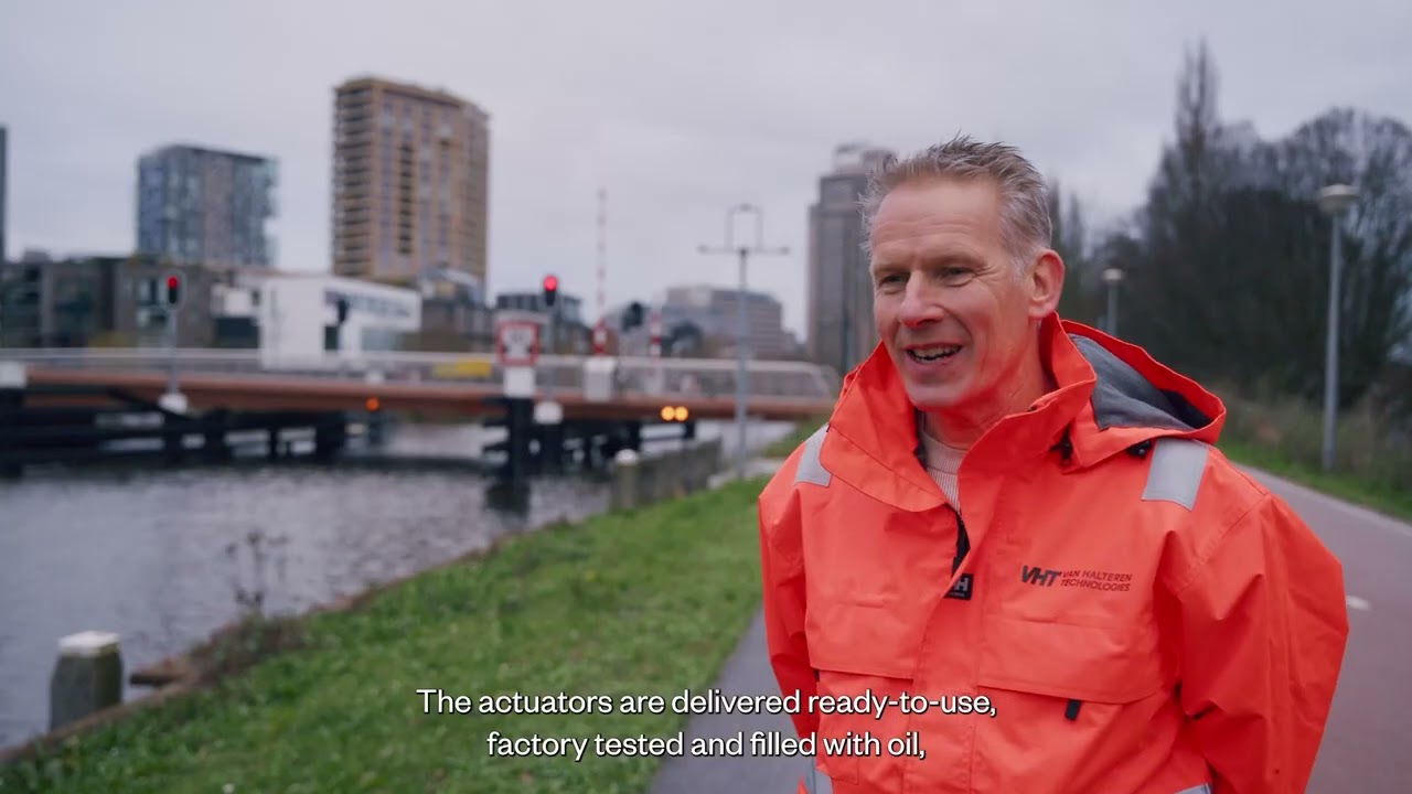 Hydraulic Actuators with a Lifespan of Over a Century: Solitudo Bridge, Amsterdam