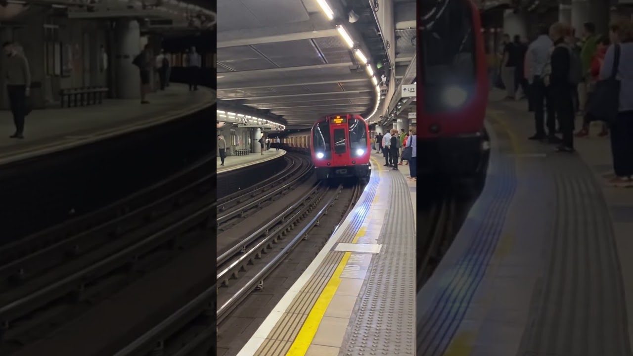 Westminster station London underground 🇬🇧 #london #underground #train #moresubscribers2022 #fun