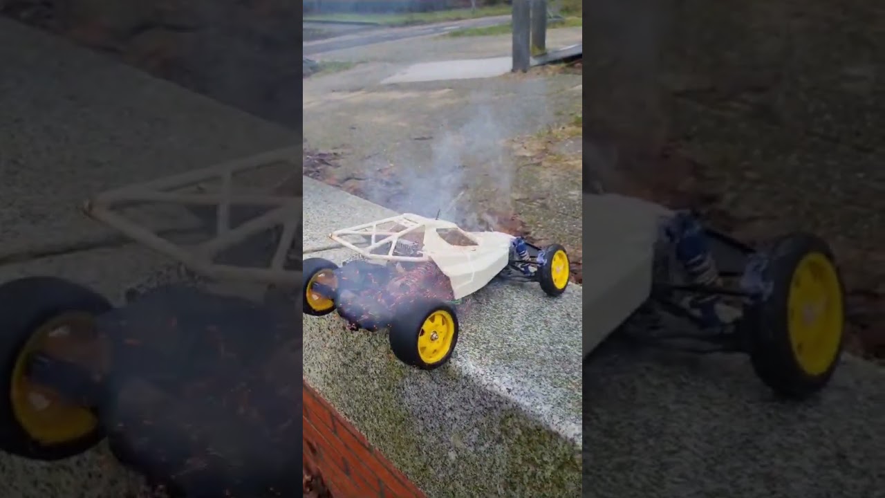 rc auto brennt car vs. fire || #rccar #burn #fire #silver #hummel #damage #shorts #minalution