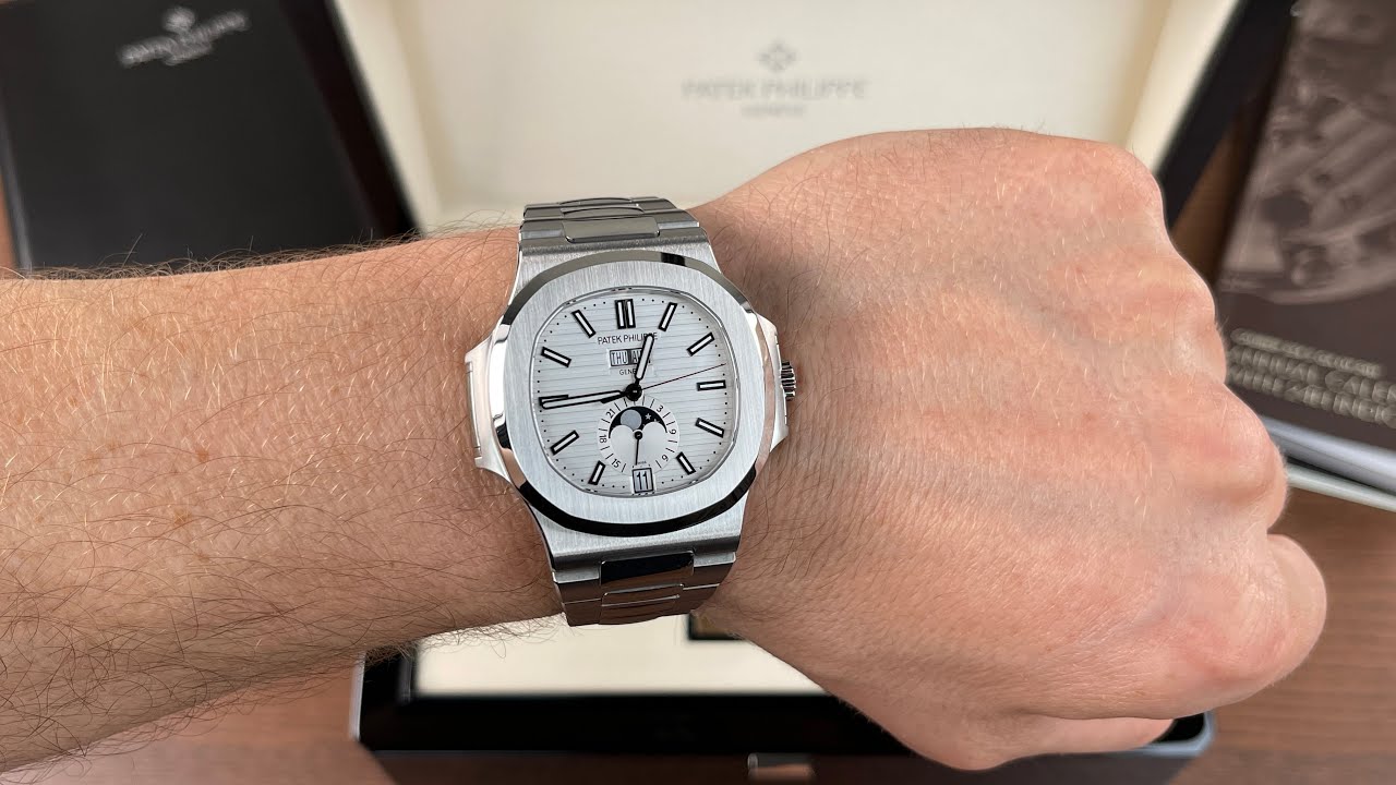 Patek Philippe Nautilus 5726/1A-010-Unboxing and How to set up an Annual calendar