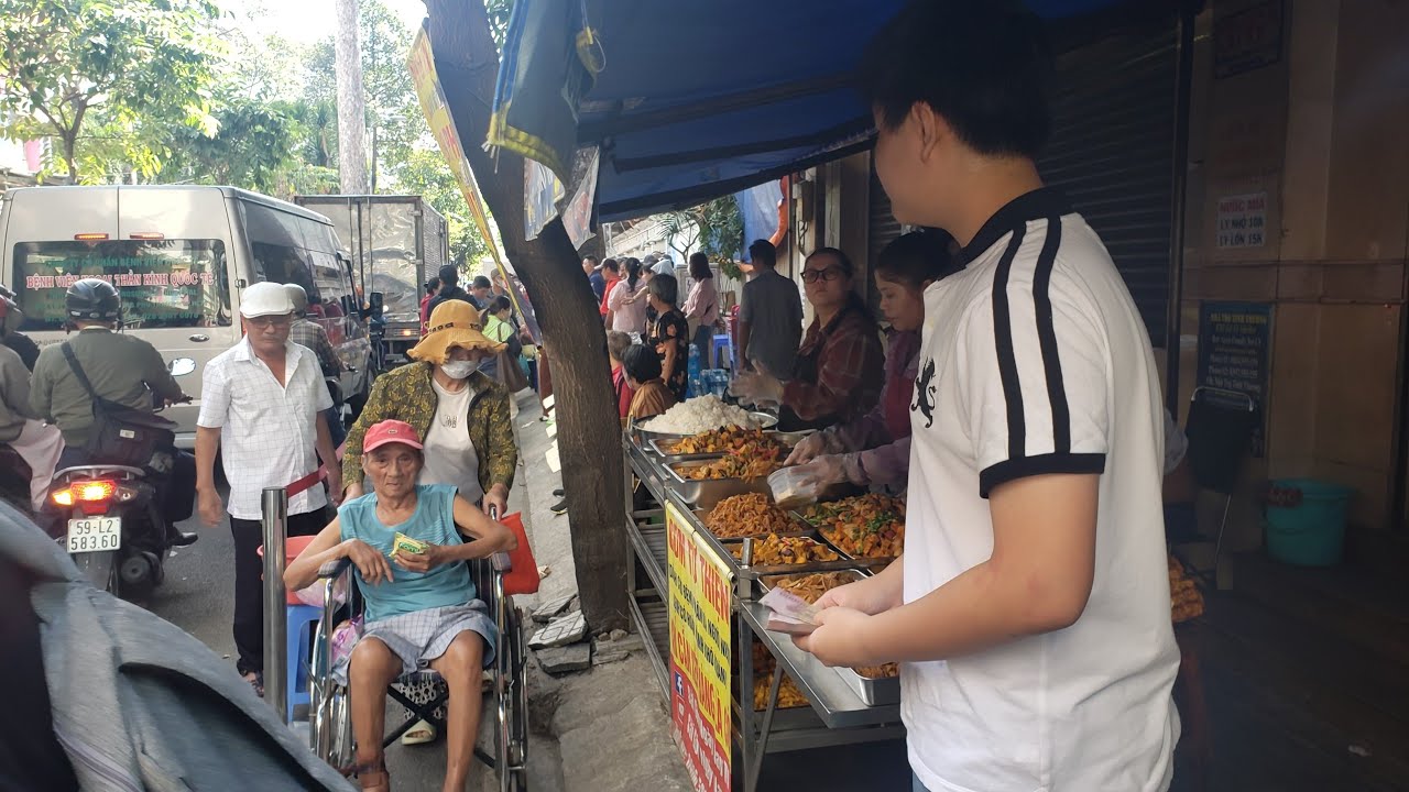 SÀI GÒN NGÀY NAY đang phát trực tiếp!
