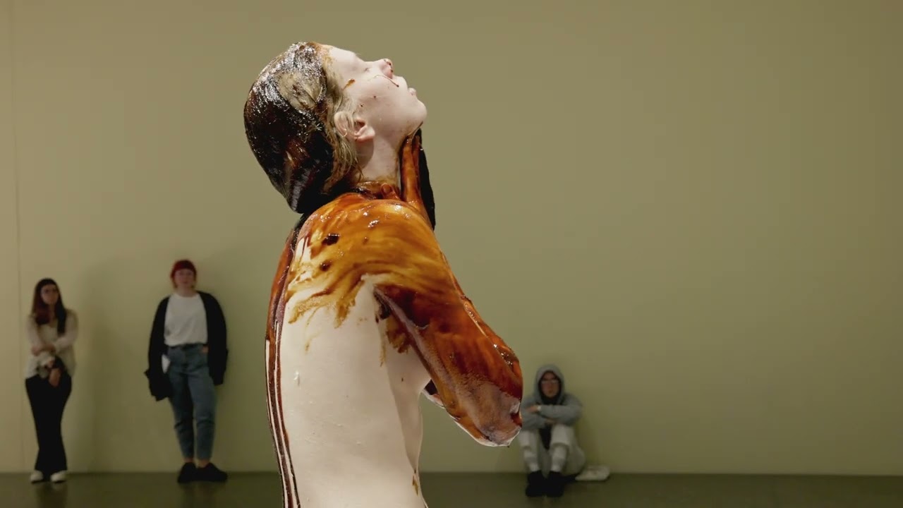 Klara Günther: The Chicken | 54 Hours Performances