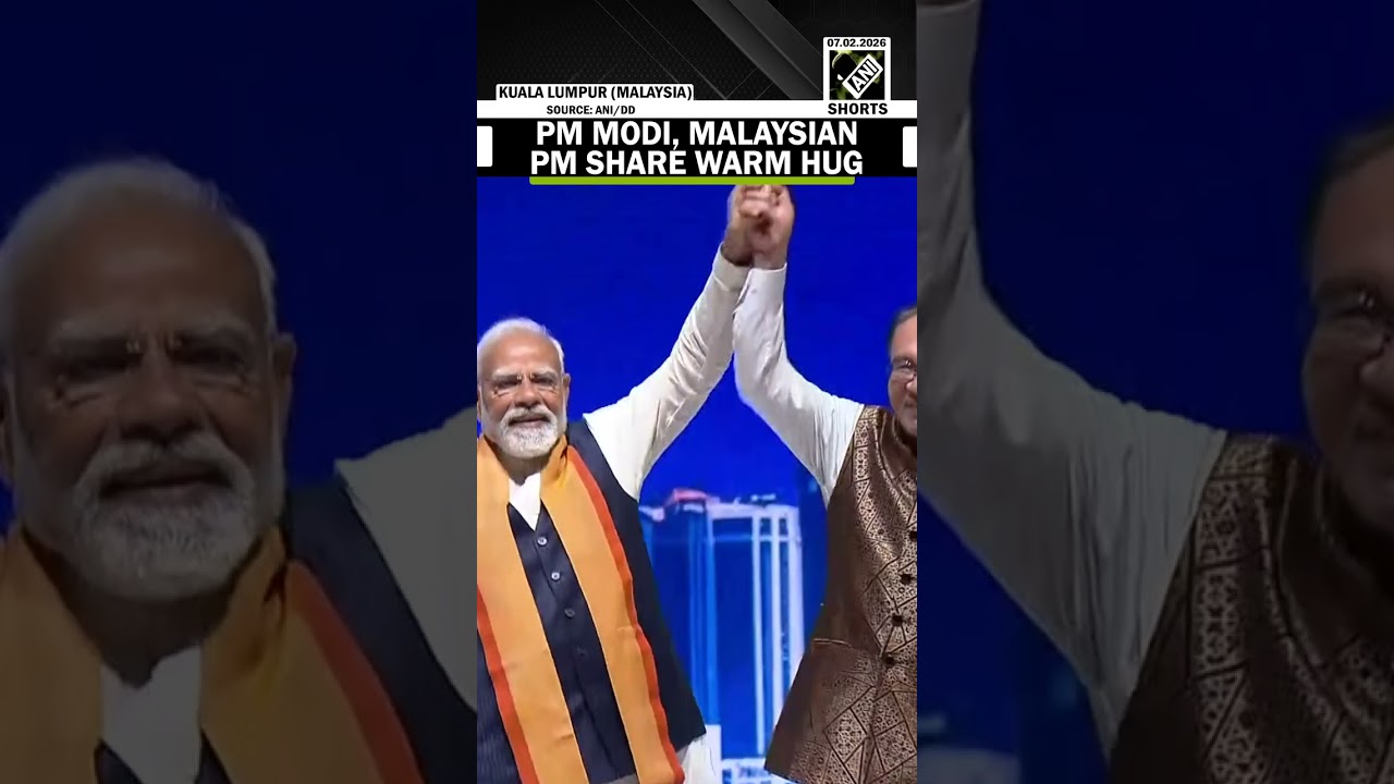 PM Modi and Malaysia PM Anwar Ibrahim share warm handshake and hug