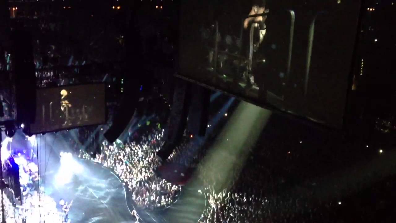 P!nk - U + Ur Hand (Prague, 2013/05/10)