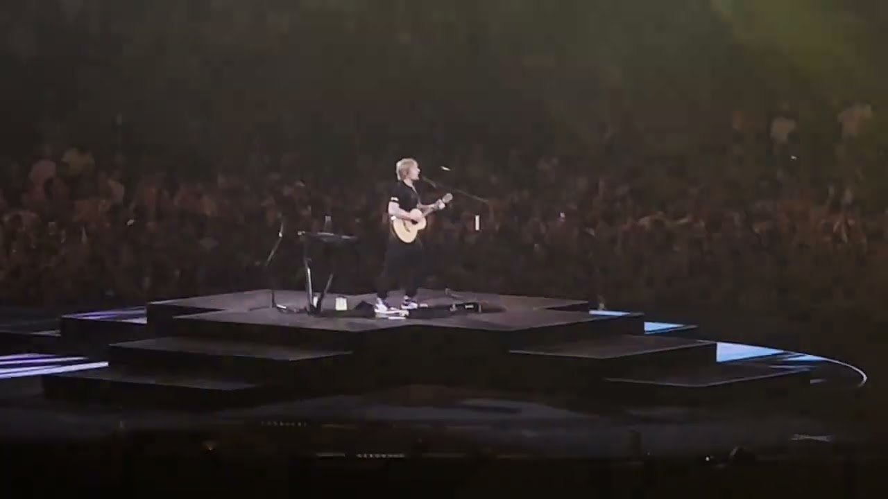 Ed Sheeran - Castle on the Hill - 2023-08-12 - US Bank Stadium - Minneapolis, Minnesota
