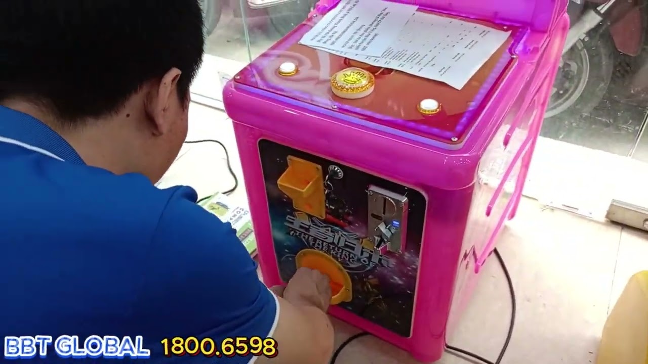 Review giới thiệu m&aacute;y game bắt b&ograve; 70 tr&ograve; chơi d&agrave;nh cho khu vui chơi GAME-6025 tại BBT GLOBAL