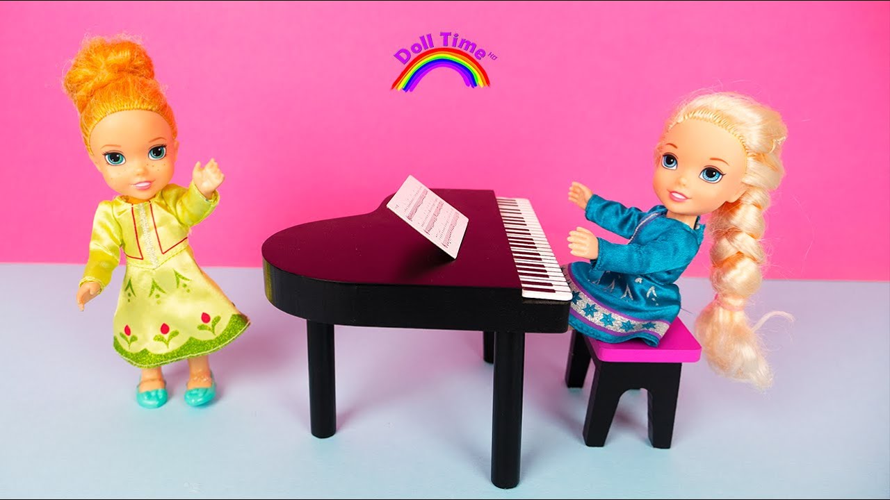 Piano lesson! Elsie and Annie Piano Recital - learning to practice🎹