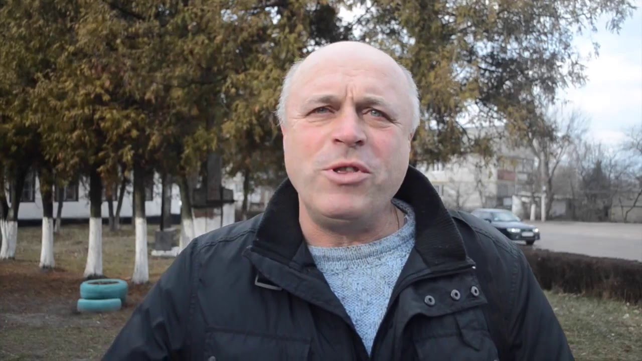 З 8 Березням  жінки і дівчата Черняхова