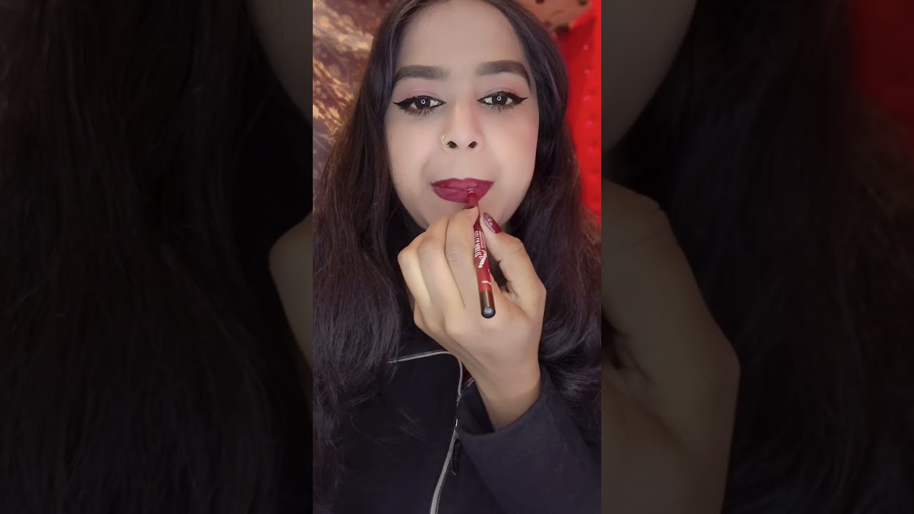 bold lips 👄