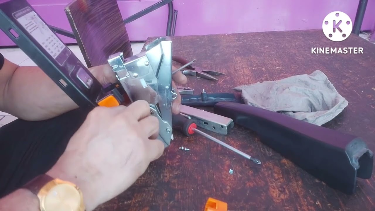 How to fix Spring and Repair Heavy Duty Stapler 8/10/2022