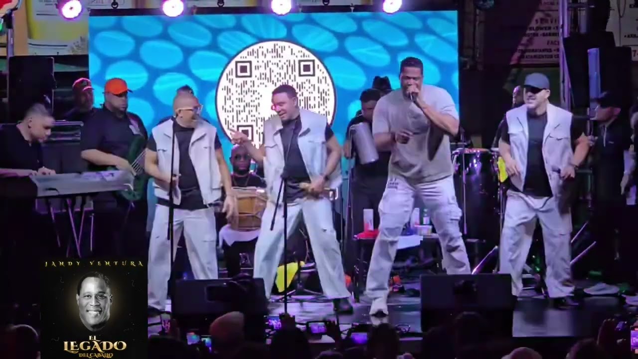 Grupo Manía ft. Jandy Ventura en la Placita de Santurce Puerto Rico