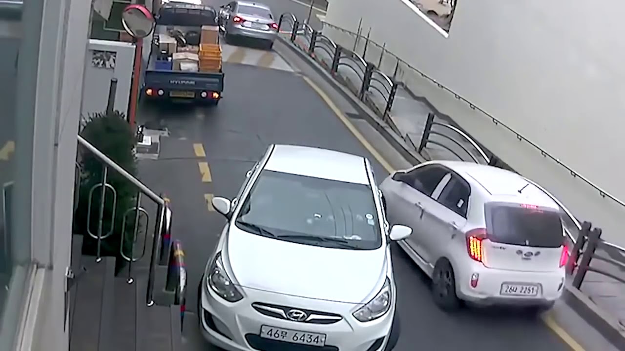 car crash compilation june 2018 #1 (06/2018)
