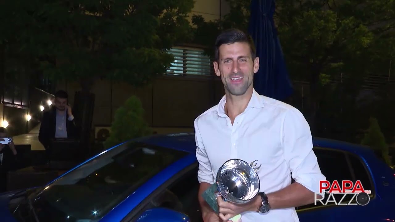 Kako NOVAK DJOKOVIC slavi pobede - Lutajuca kamera - Paparazzo