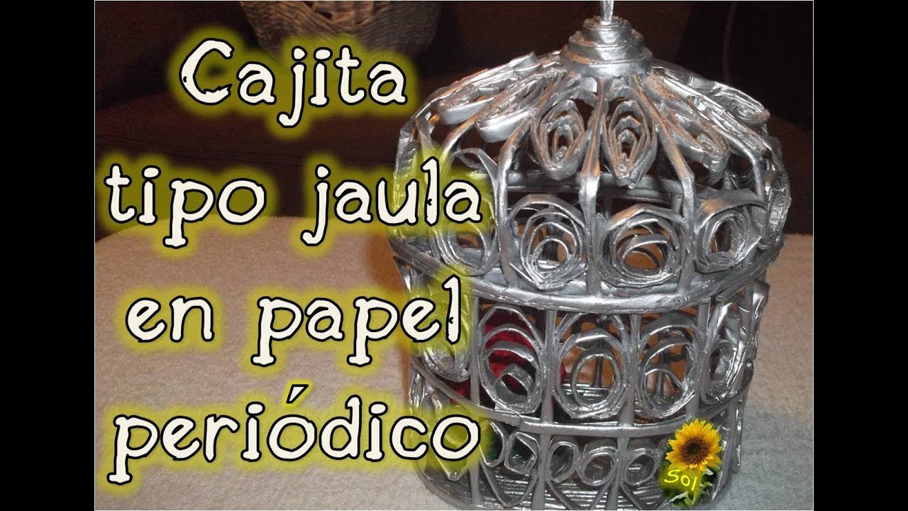Cajita tipo jaula con papel periodico