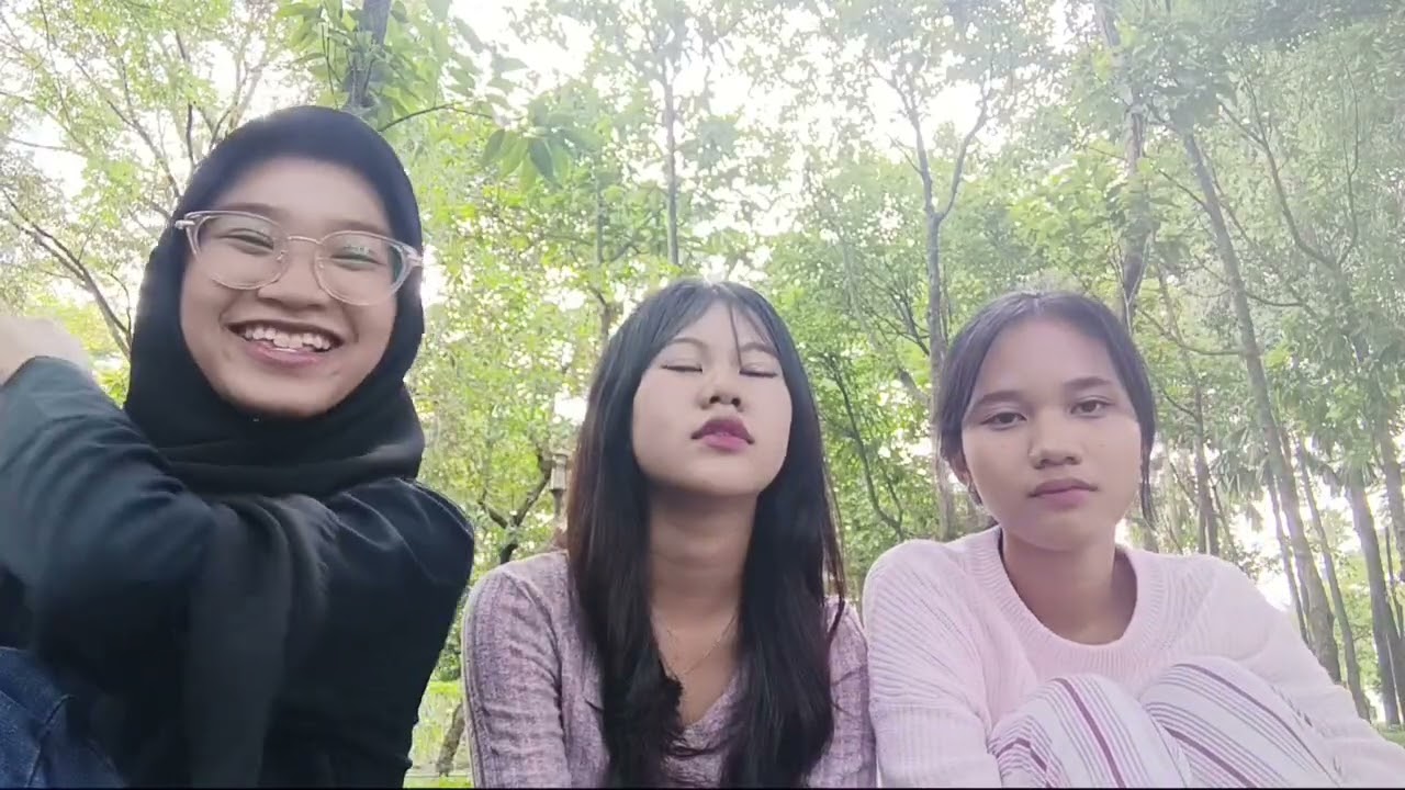 Main at least di taman abis ngasi surat🥲 | anti baper ya teman teman😉
