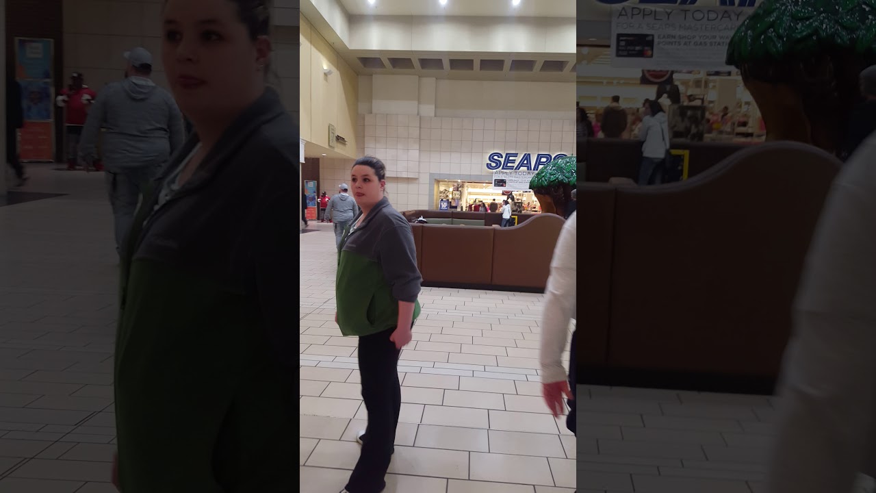 Genessee valley mall fight / gun draw