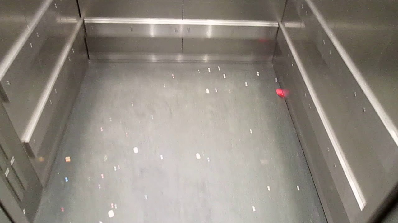 4 Lift Schindler @ comunal parking garage, Paradiso Switzerland