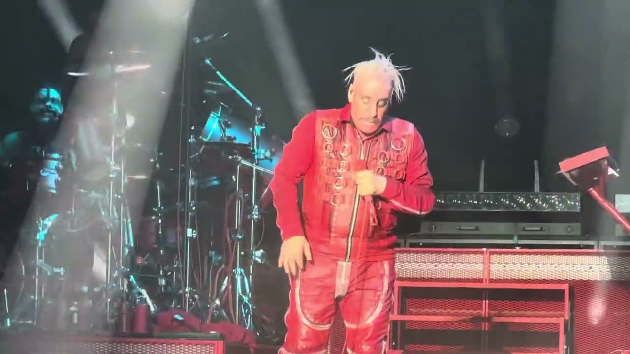 LINDEMANN live in Münster 12.11.2023 - „Gummi“