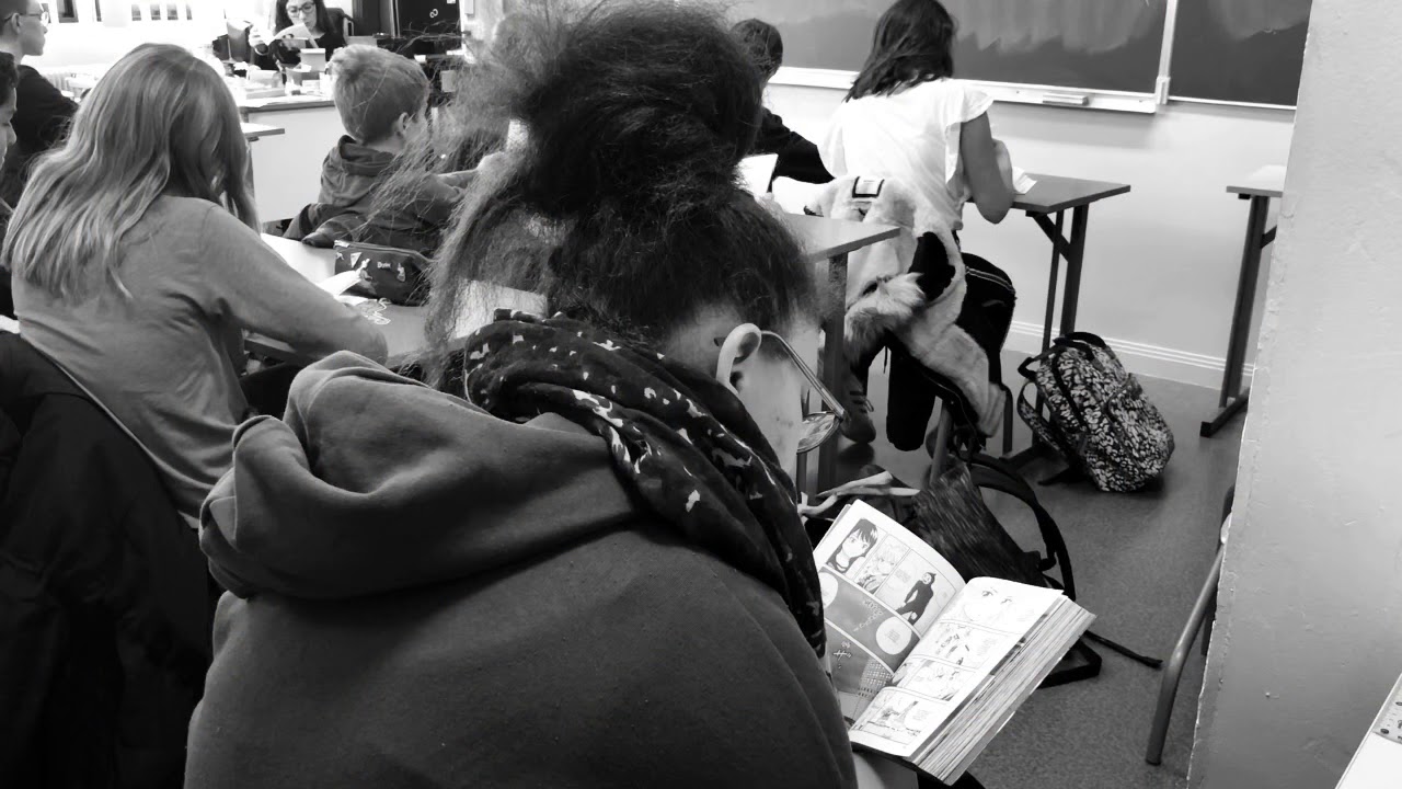 Chut ! Au collège du Lazaro on lit !