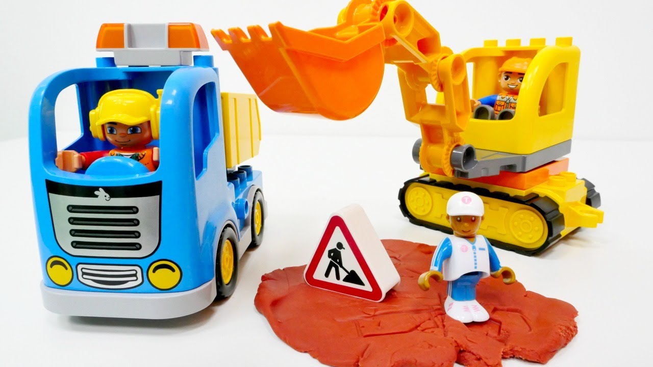 Lego Duplo&rsquo;dan iş makineleri yapıyoruz. Anaokulu Oyunları