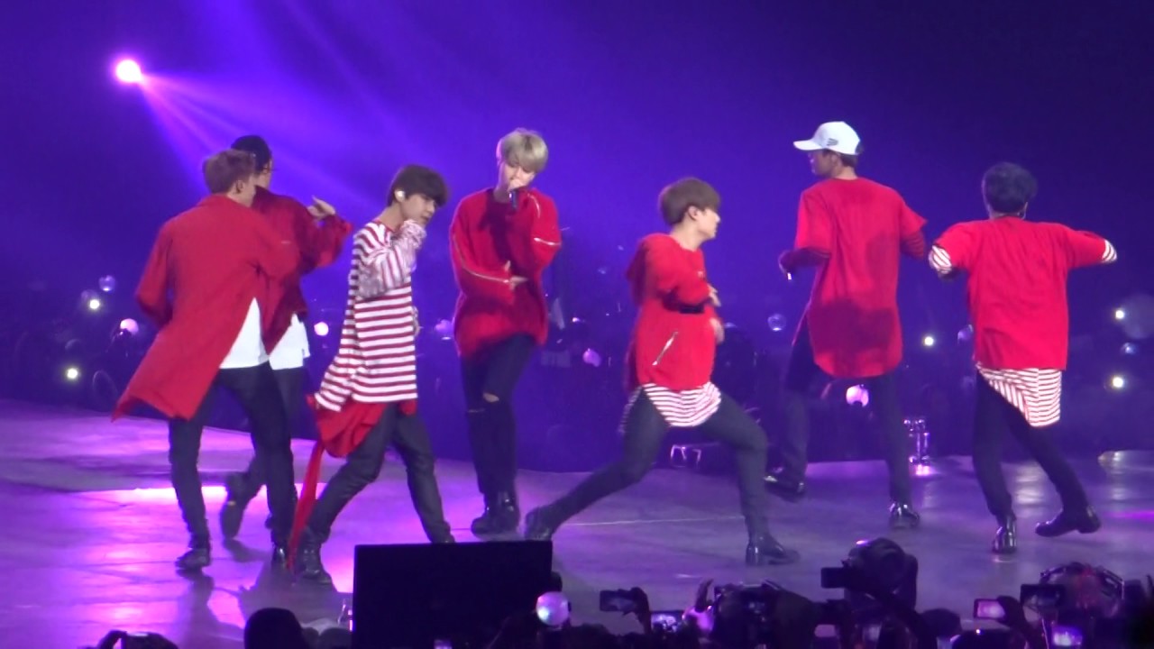 ' SAVE ME ' |  BTS in Chile 170312 |
