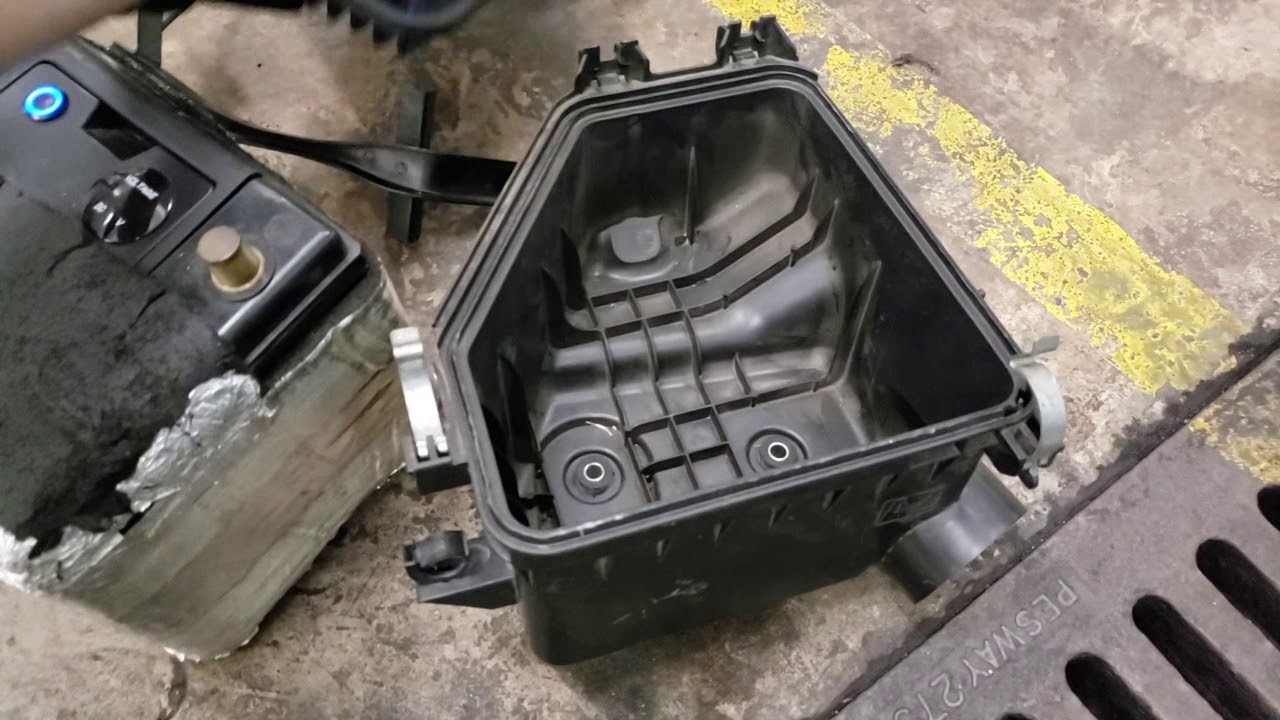 ACR 50 Estima throttle body remove and clean 1 of 3