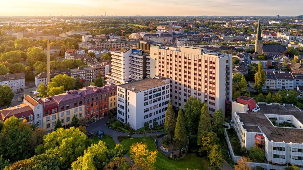RW-Projektvideo -  Neubau und Anbau Bettenturm Ev. Krankenhaus Mülheim an der Ruhr