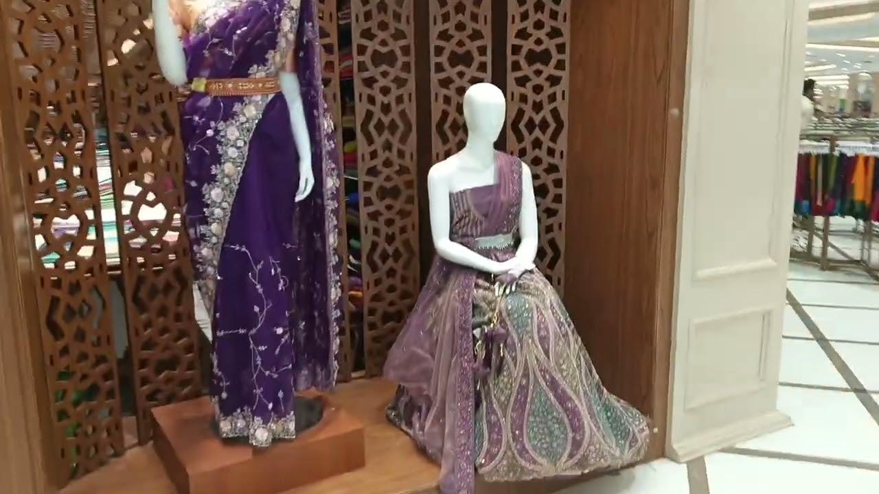 Pothys padi. shopping mall in Chennai.7 floors include clothing jewellery supermarket and furniture 