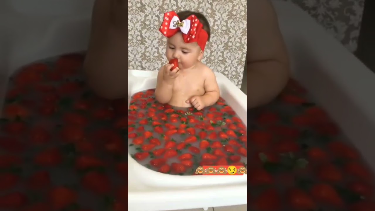 the cute baby eating strawberry🍓🍓🍓🍓 and bathing in strawberry🍓🍓🍓