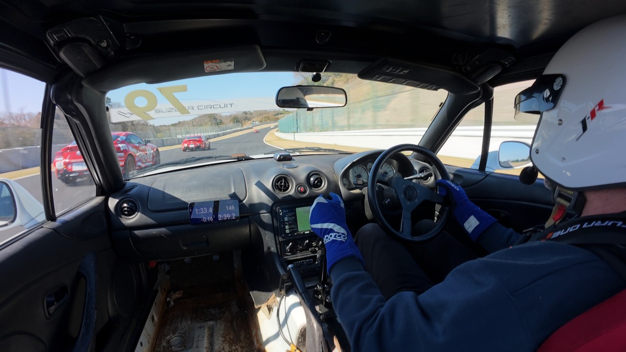 Mazda NB Roadster - Suzuka International - 2min36.8 - Stock engine, no aero, 4.3 final