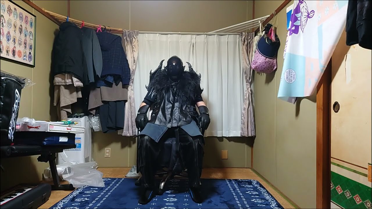 メルカリで購入したコスプレの「暗黒騎士・マント・鎧」と「ドラゴン(龍)・翼竜」と「ガントレットウインターグローブ」と「PLEAVIT サイバーパンク ヘルメット」を着て、本気のコスプレを撮影した動画