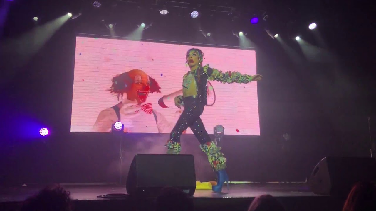 2019-02-17 09 Yvie Oddly - 90s-00s Dance Mix