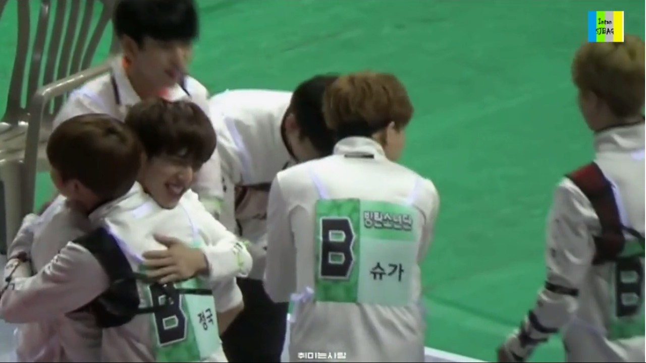 Jungkook Yugyeom 정국 유겸 Friendship Moment 2017 (1) Stars Appear