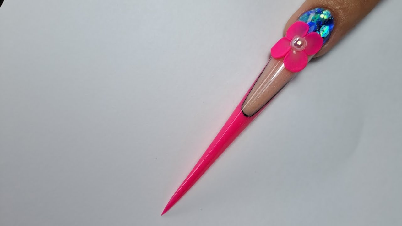 ESTRUCTURA STILETTO CON ALARGAMIENTO VISUAL