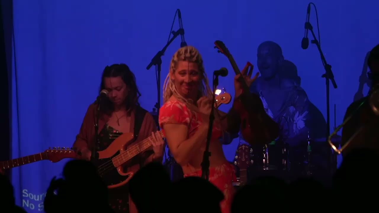 Naomi Falcon & The Dub Collective - Lose live