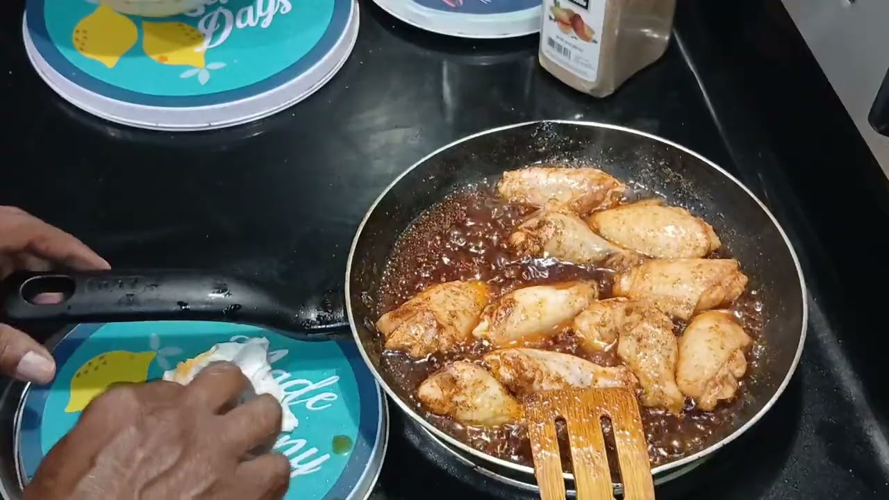 Orange Delights Chicken Wings.🍊🍊🍗🍚