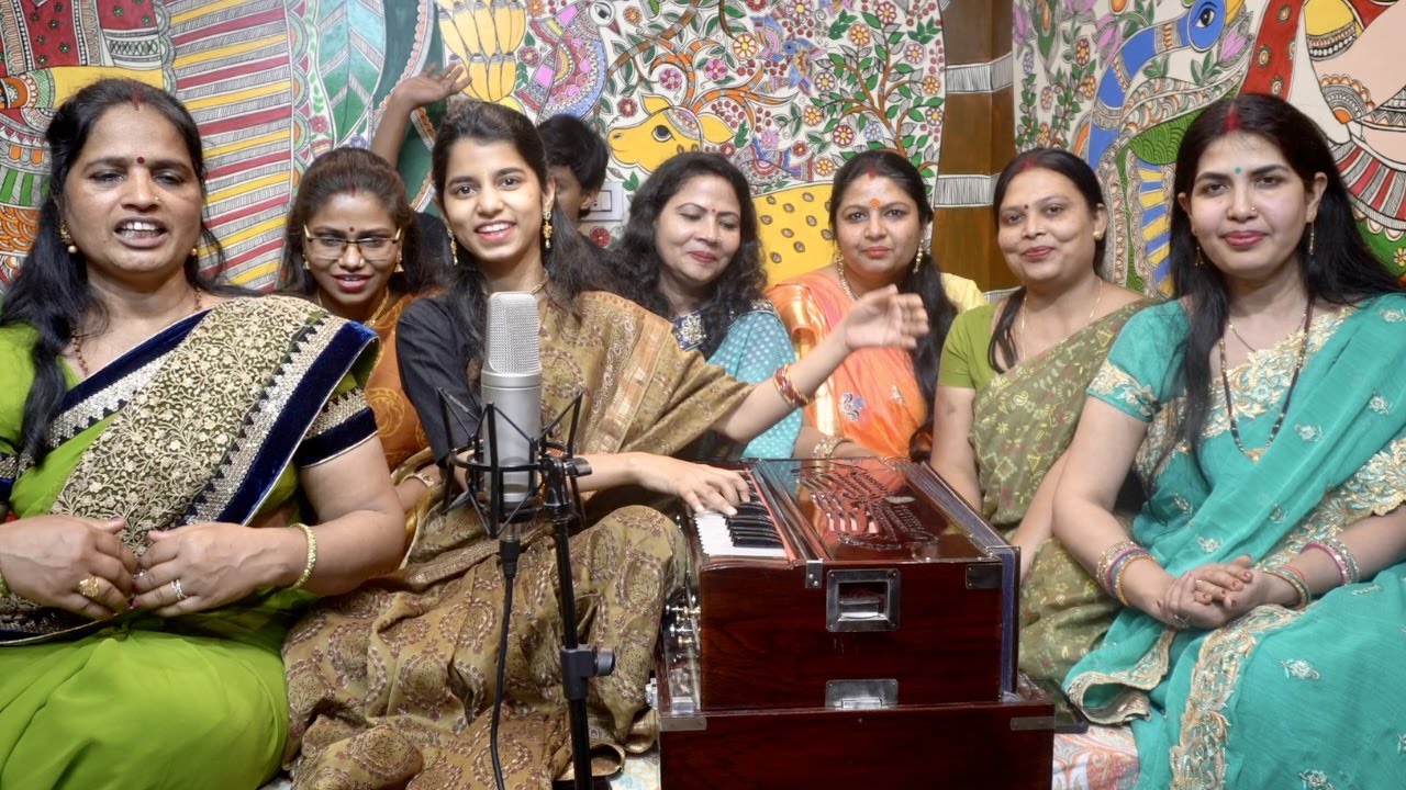 Radharani Ki Jai Maharani ki Jai (Naamdhun Bhajan)