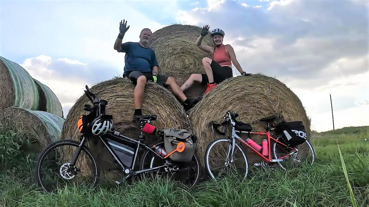Rode my bicycle down the most crooked street in America (Ep.10) Cross Country Adventure