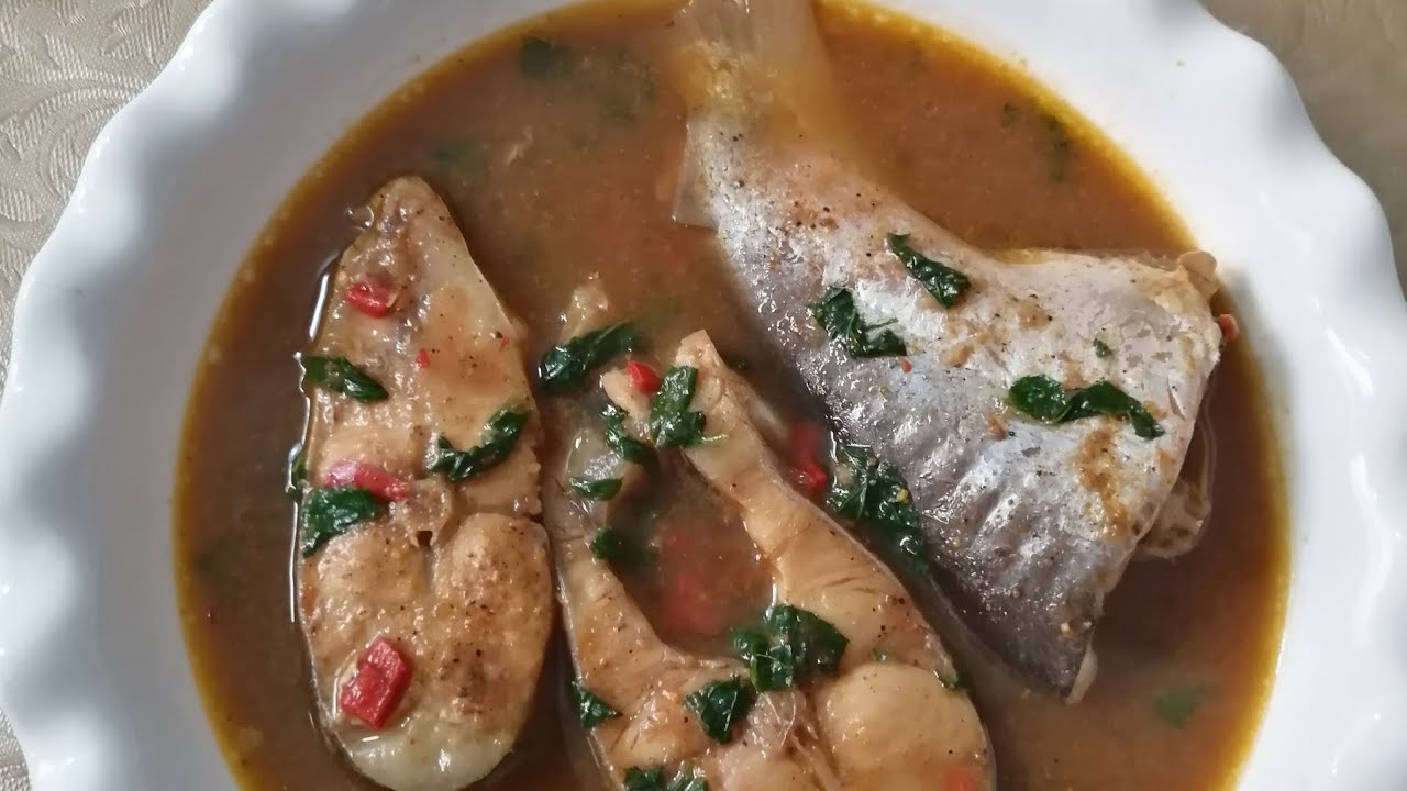 Nigeria fish pepper soup // The tastiest fish pepper soup 😋 😋
