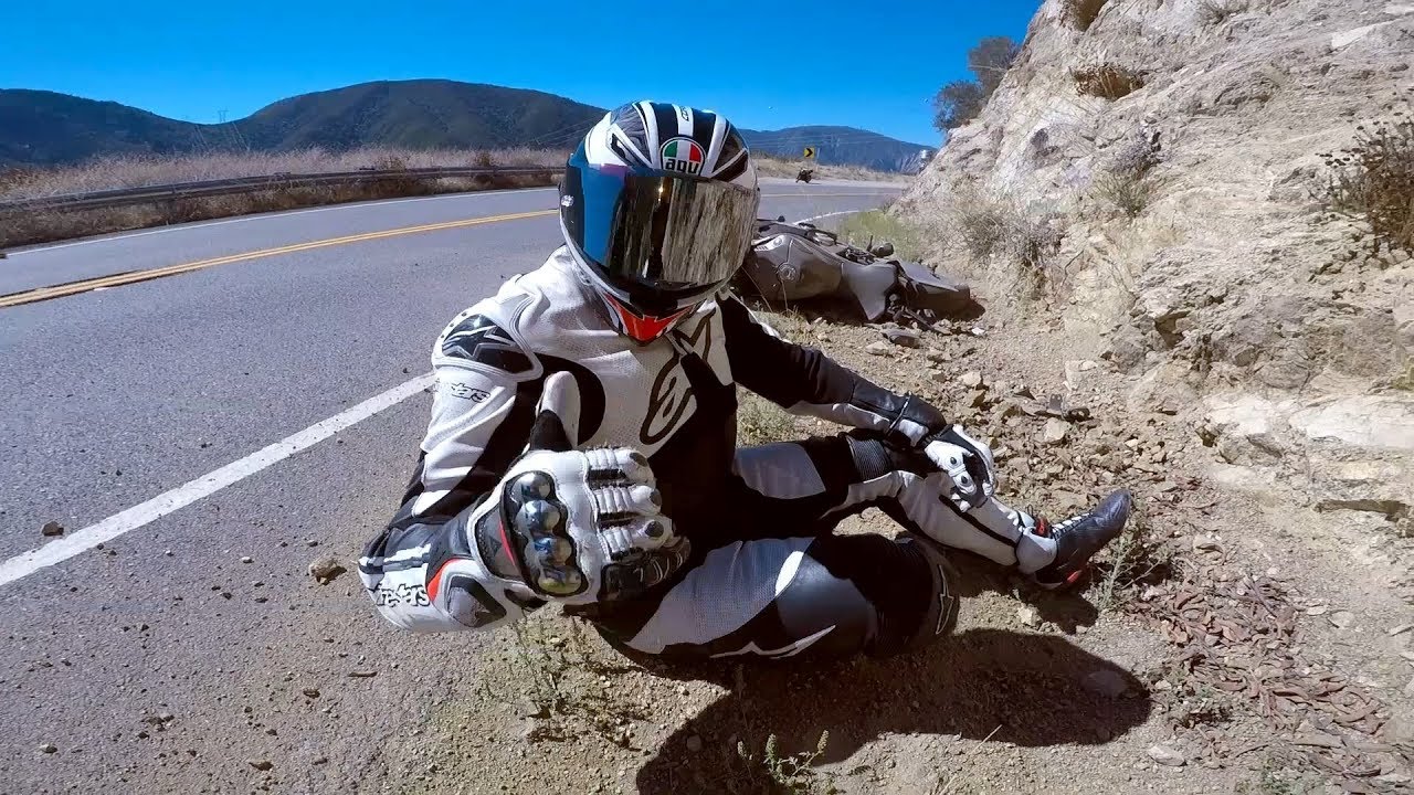 Yamaha R1 Lowside Crash