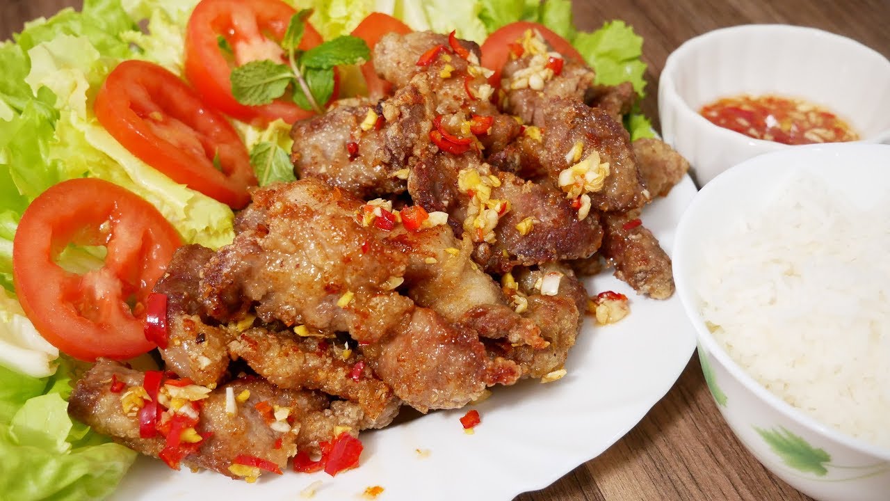 THỊT HEO CHIÊN NƯỚC MẮM - Cách làm Thịt Nạc Heo chiên giòn nhúng NƯỚC MẮM thơm ngon by Vanh Khuyen