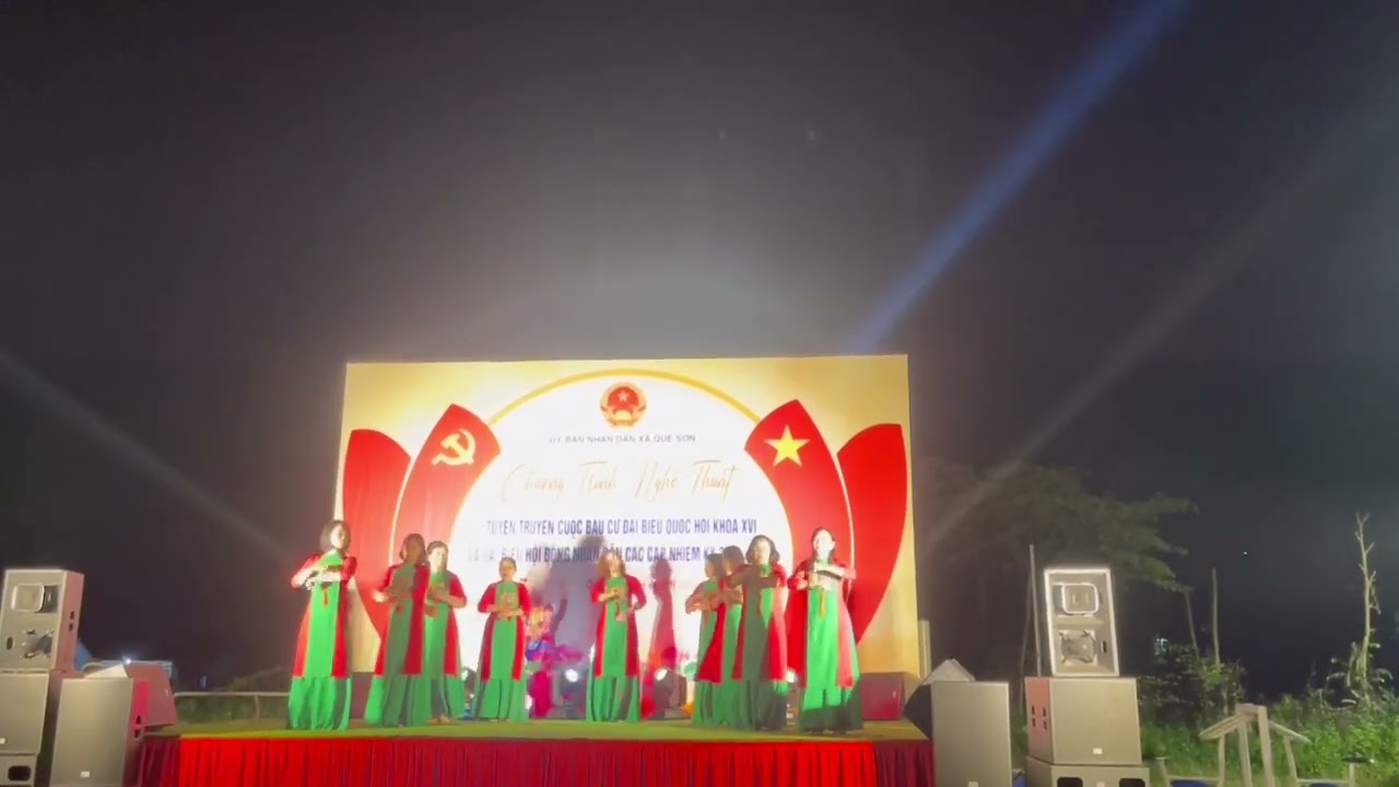 CLB Dân vũ Lãnh An- Tham gia chương trình nghệ thuật xã Quế Sơn -Phố Xuân.