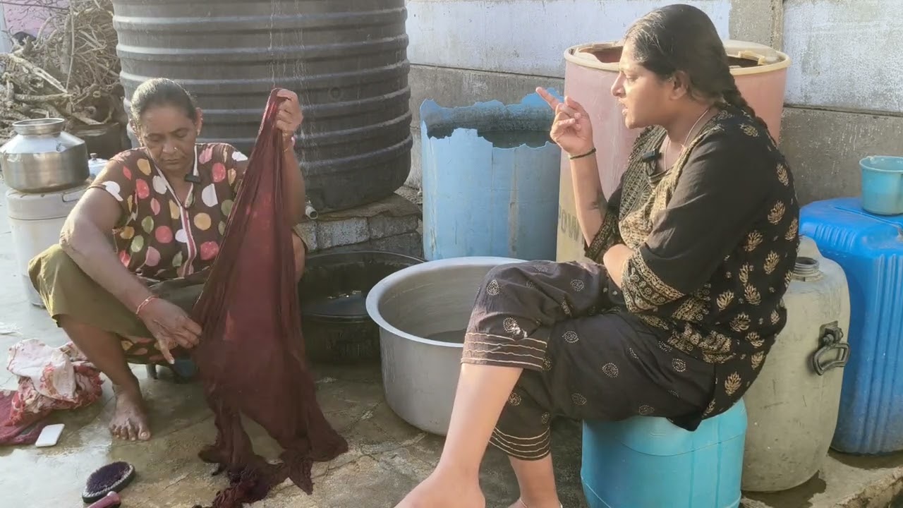 દીકરીએ મમ્મી ને ખુબ સમજાવ્યા પણ મમ્મીએ બધી સંપત્તિ દીકરાના નામે કરી દીધી અને થયા પછી હેરાન..