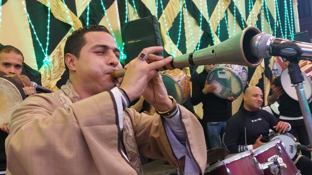 اسمع الفرار من الحب من صانع البهجه الريس حماده أبو إلحاج وفرقته