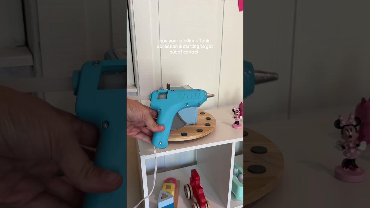 Such a good Tonie storage hack! Lazy Susan + metal discs 👏 #tonies#toniebox#toddlermom#toddlertoys