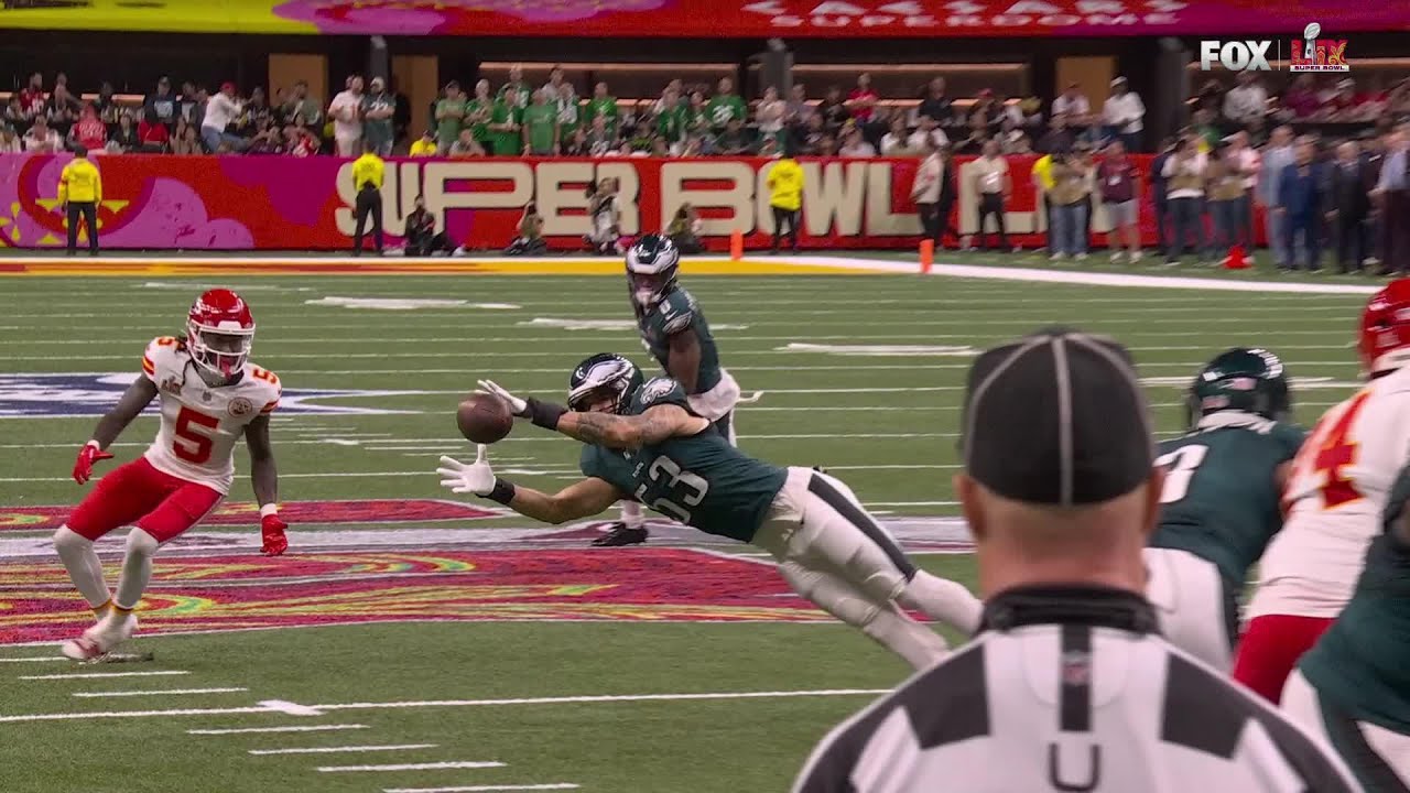 Zack Baun with the DIVING pick to give Philly incredible field position.